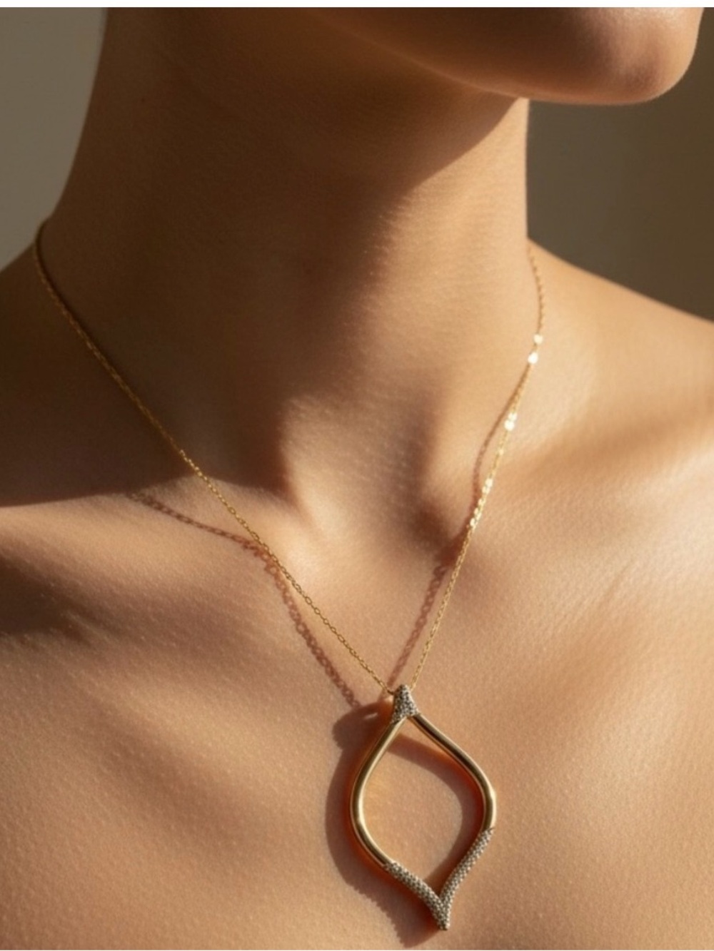 💕5/25💕Zoetik Gold Teardrop Pendant Necklace 30” Chain